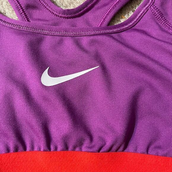 NikeĀ DriFitāRacerbackāSportsāBraāXS - Picture 4 of 4